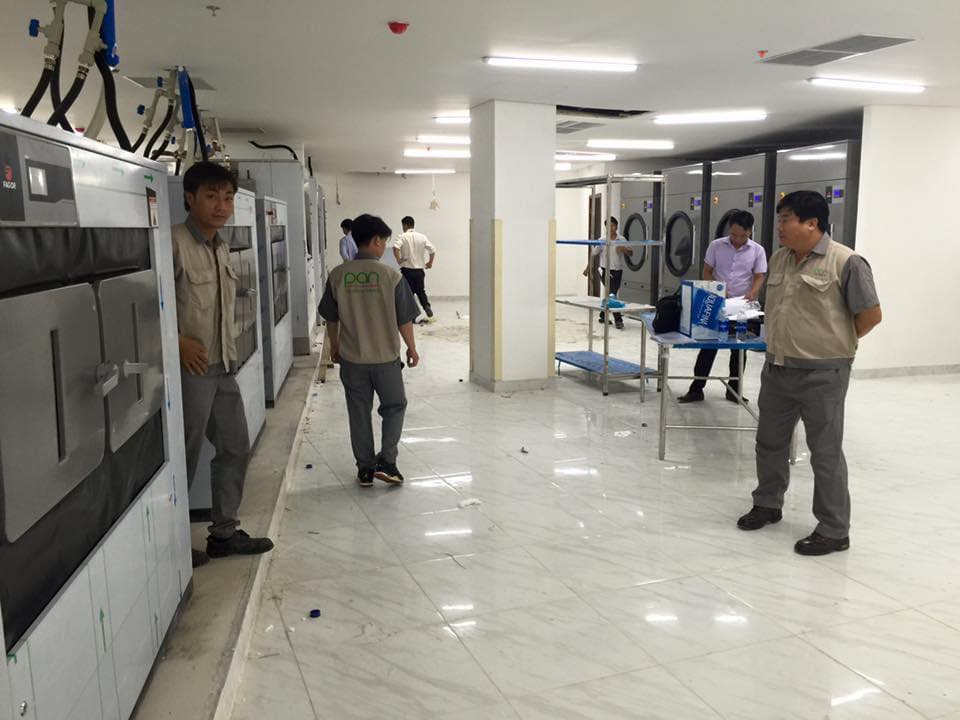 Đầu tư thiết bị giặt công nghiệp - Bảo vệ đội ngũ lao động trước dịch COVID-19
