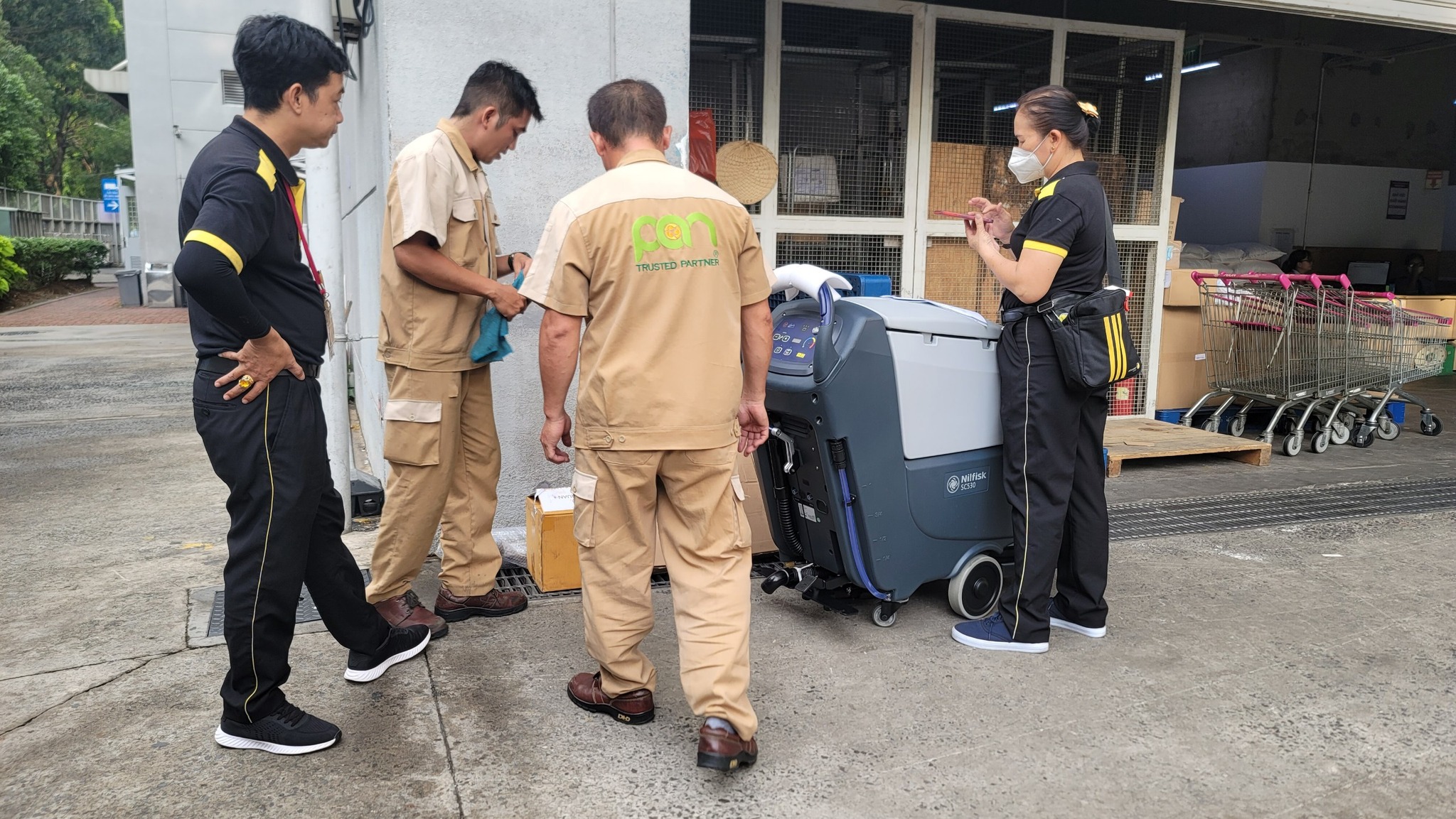 Cách bảo dưỡng và sửa chữa máy chà sàn