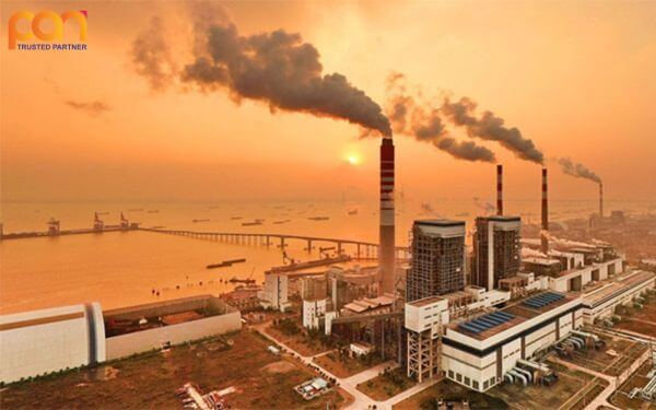 Nhà máy thải khói bụi - Nguy cơ đe dọa sức khỏe và môi trường sống