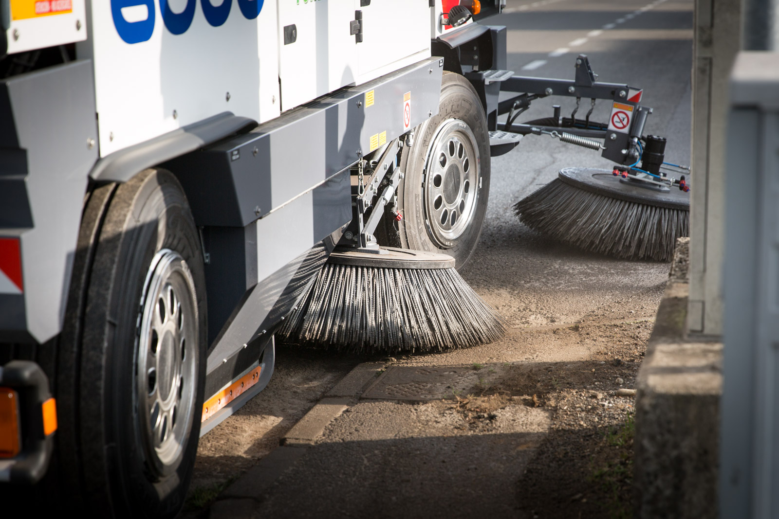 Đô thị mùa mưa & nhu cầu cơ giới hóa: Từ thách thức đến giải pháp thông minh